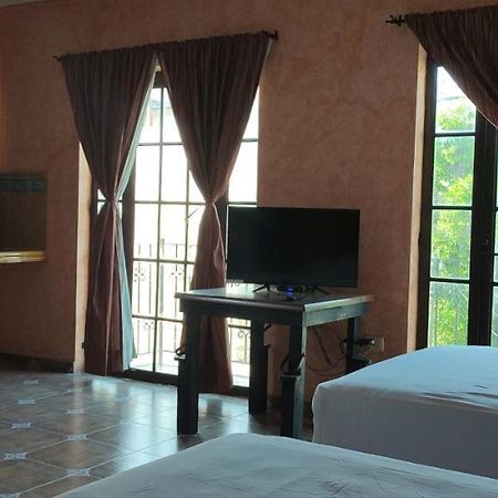 Alux Rooms Playa del Carmen Luaran gambar