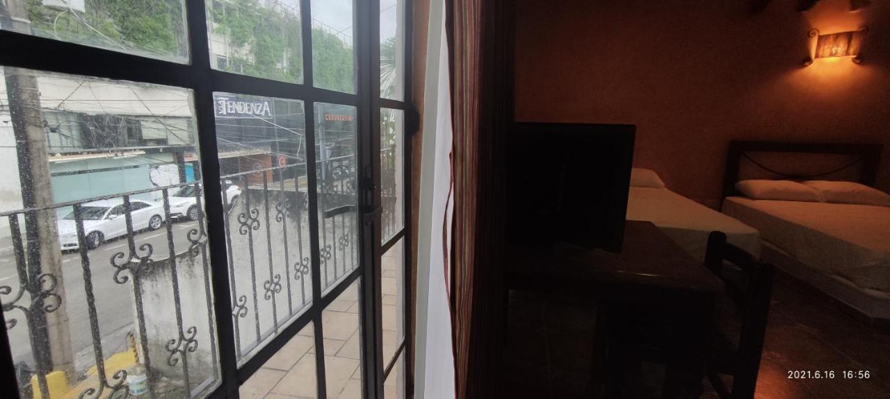 Alux Rooms Playa del Carmen Luaran gambar