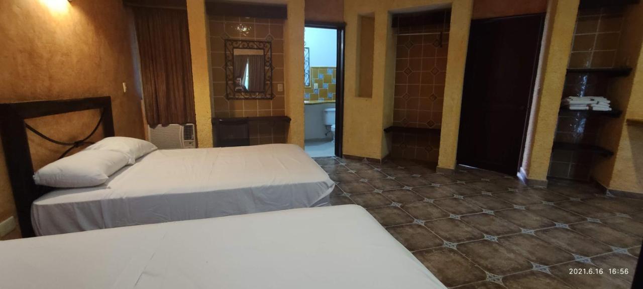 Alux Rooms Playa del Carmen Luaran gambar