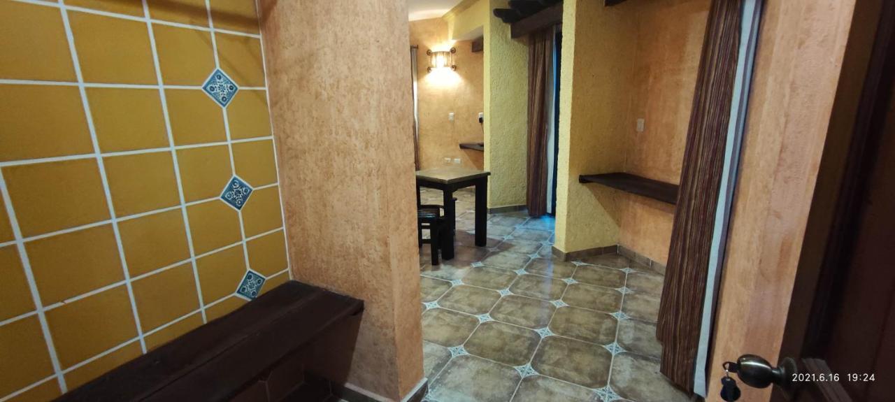 Alux Rooms Playa del Carmen Luaran gambar